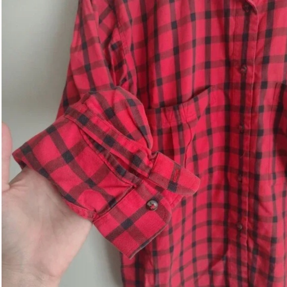 Patagonia Women's Red Plaid Button Front Shirt - Picture 4 of 8